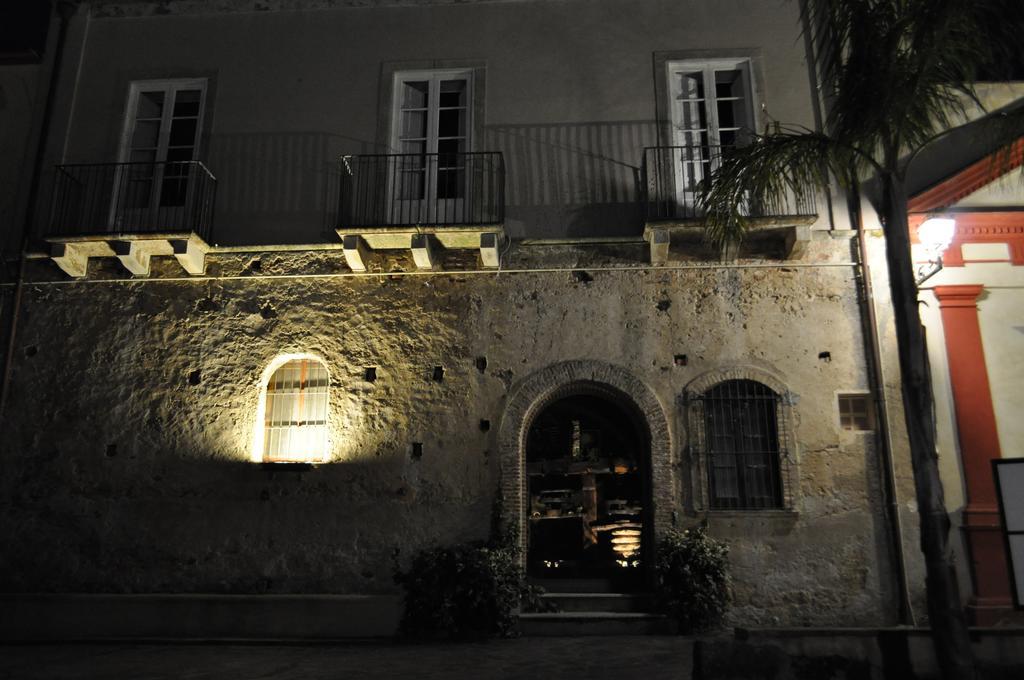 Villa Martius San Pier Niceto エクステリア 写真