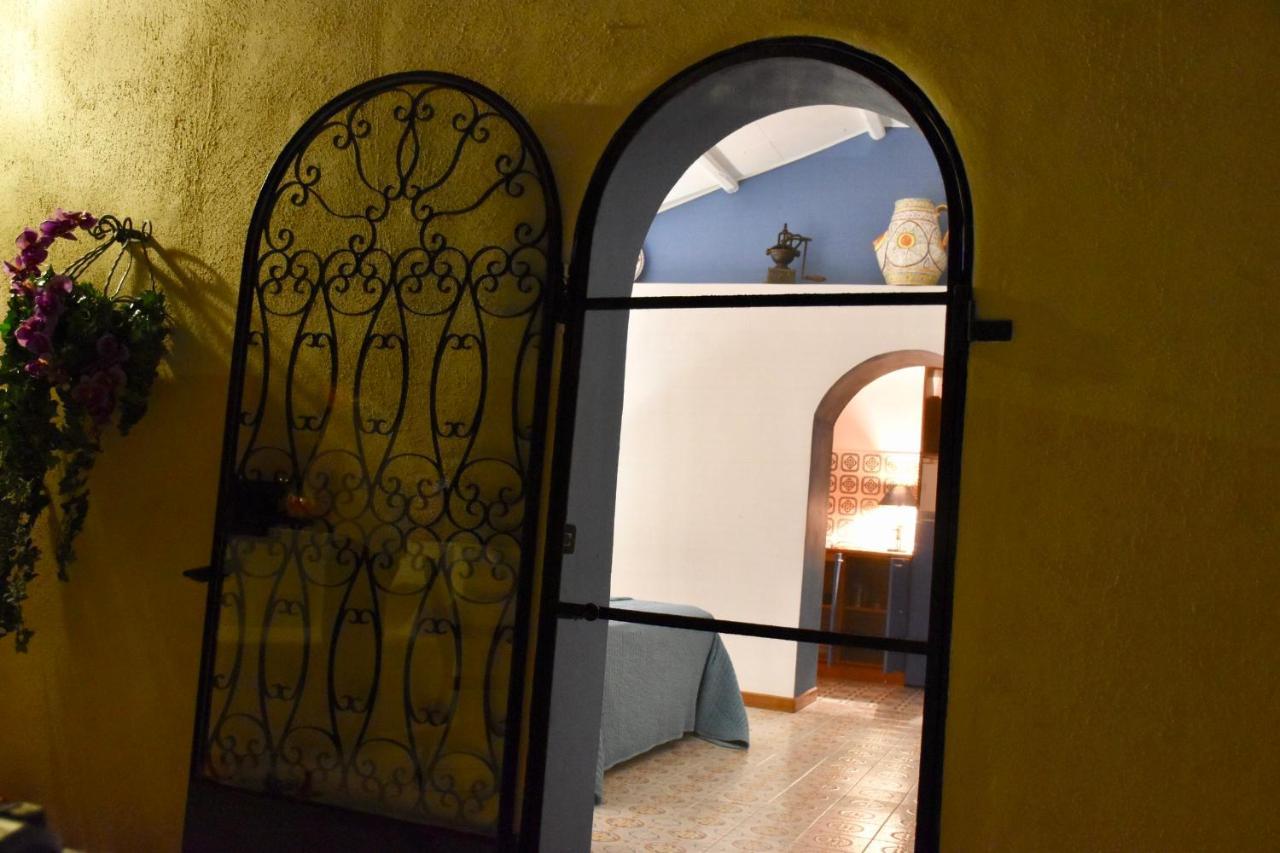 Villa Martius San Pier Niceto エクステリア 写真
